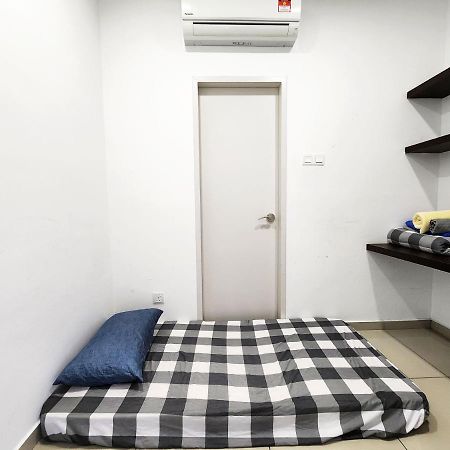 Lavender Suite # Shah Alam I-City Block B Homestay # 2R1B #Free Wifi & Parking Dış mekan fotoğraf