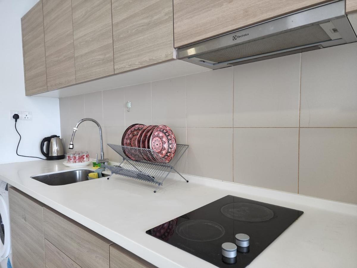 Lavender Suite # Shah Alam I-City Block B Homestay # 2R1B #Free Wifi & Parking Dış mekan fotoğraf