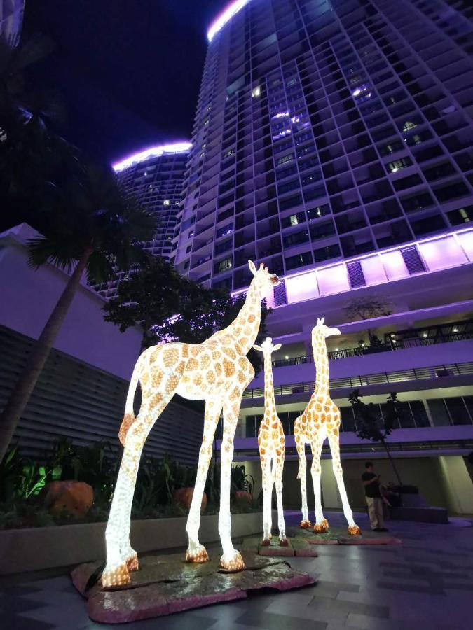 Lavender Suite # Shah Alam I-City Block B Homestay # 2R1B #Free Wifi & Parking Dış mekan fotoğraf