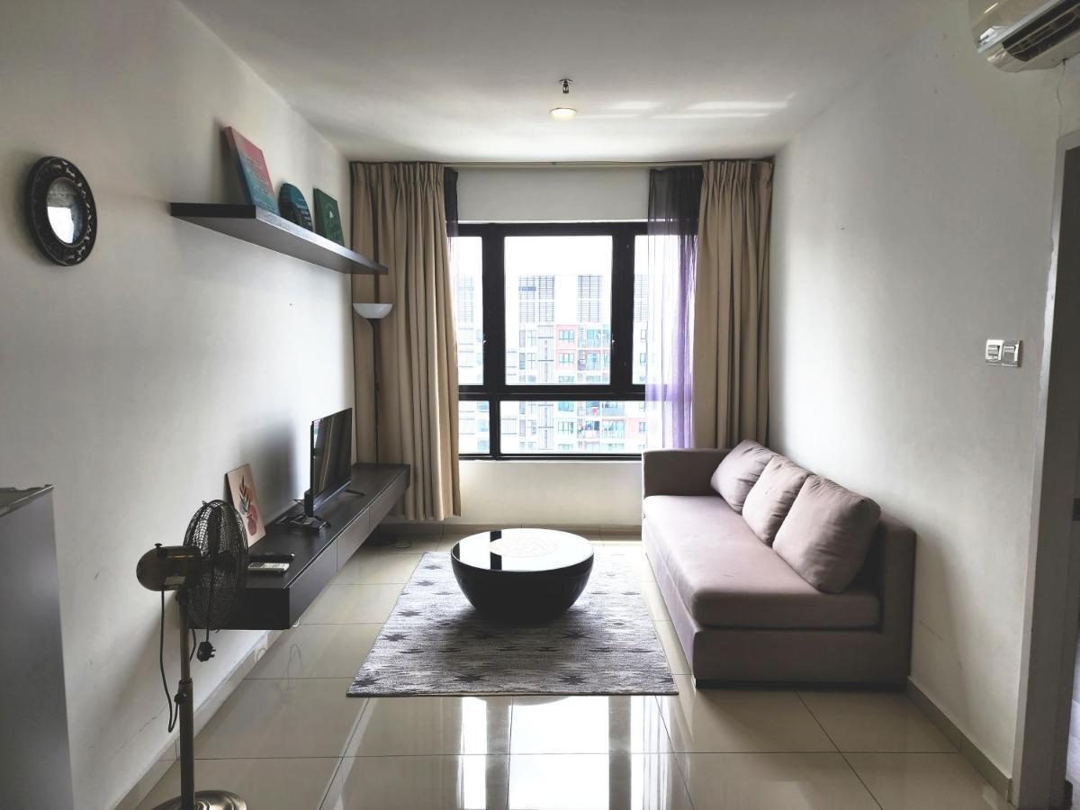 Lavender Suite # Shah Alam I-City Block B Homestay # 2R1B #Free Wifi & Parking Dış mekan fotoğraf