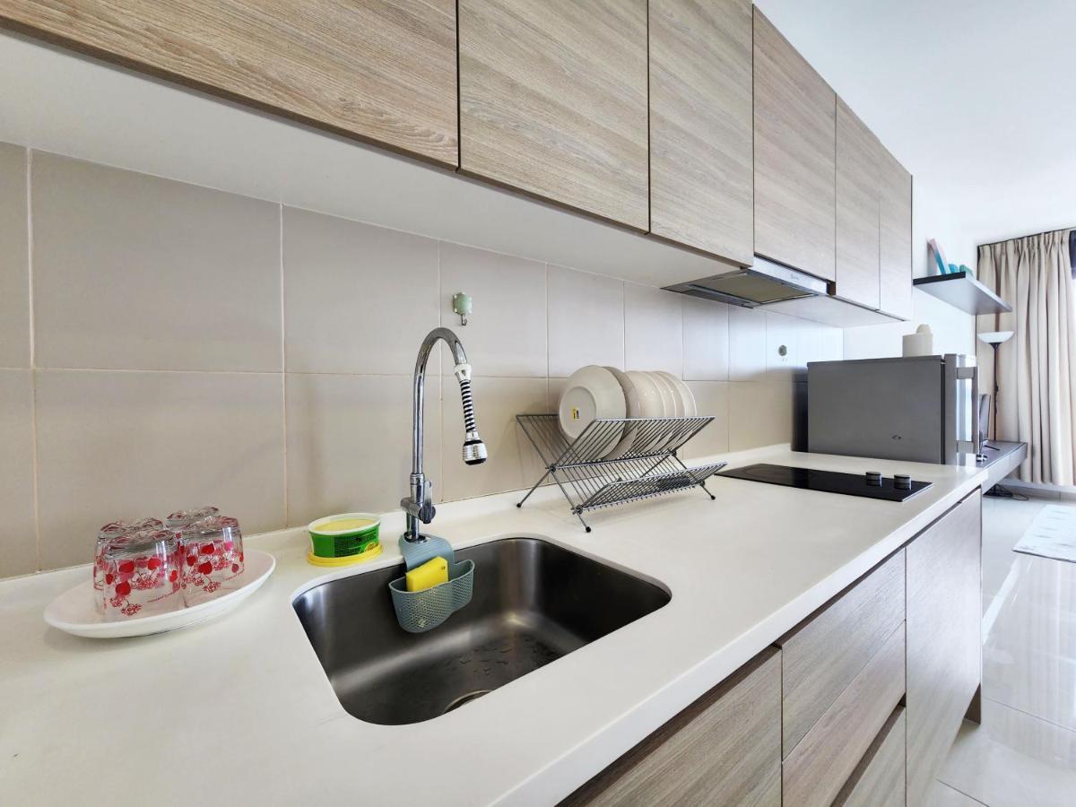 Lavender Suite # Shah Alam I-City Block B Homestay # 2R1B #Free Wifi & Parking Dış mekan fotoğraf