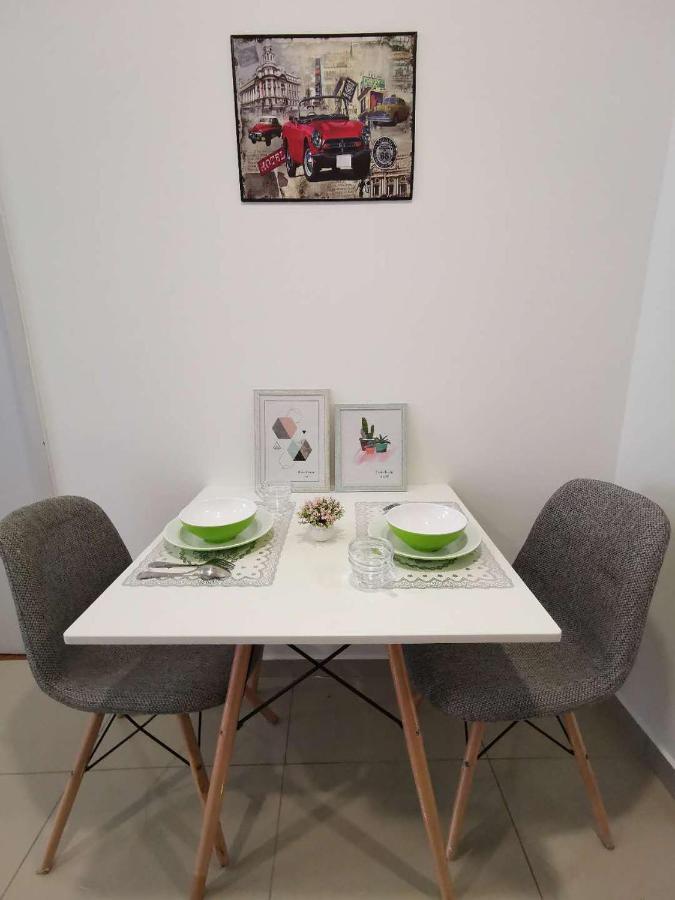 Lavender Suite # Shah Alam I-City Block B Homestay # 2R1B #Free Wifi & Parking Dış mekan fotoğraf